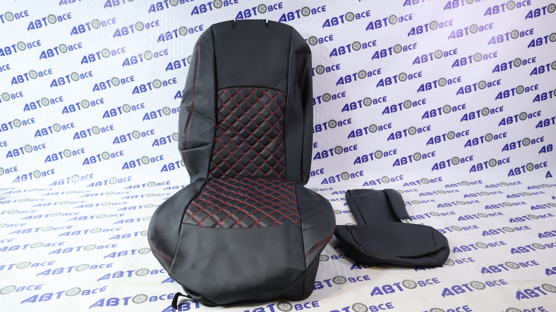 Чехлы сидений Lacetti седан Gentra  ( 2002г) с задним подлокотником РОМБ-Экокожа черный/красная нить AUTOPROFI